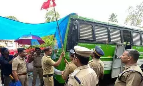 മാധ്യമപ്രവർത്തകനെ മർദിച്ച കേസിൽ നാലുപേർ അറസ്റ്റിൽ