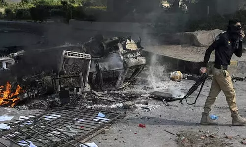 ഇംറാന്റെ അറസ്റ്റിനെതിരായ പ്രക്ഷോഭം: മൂന്ന് മുതിർന്ന സൈനിക ഉദ്യോഗസ്ഥരെ പുറത്താക്കി പാകിസ്താൻ