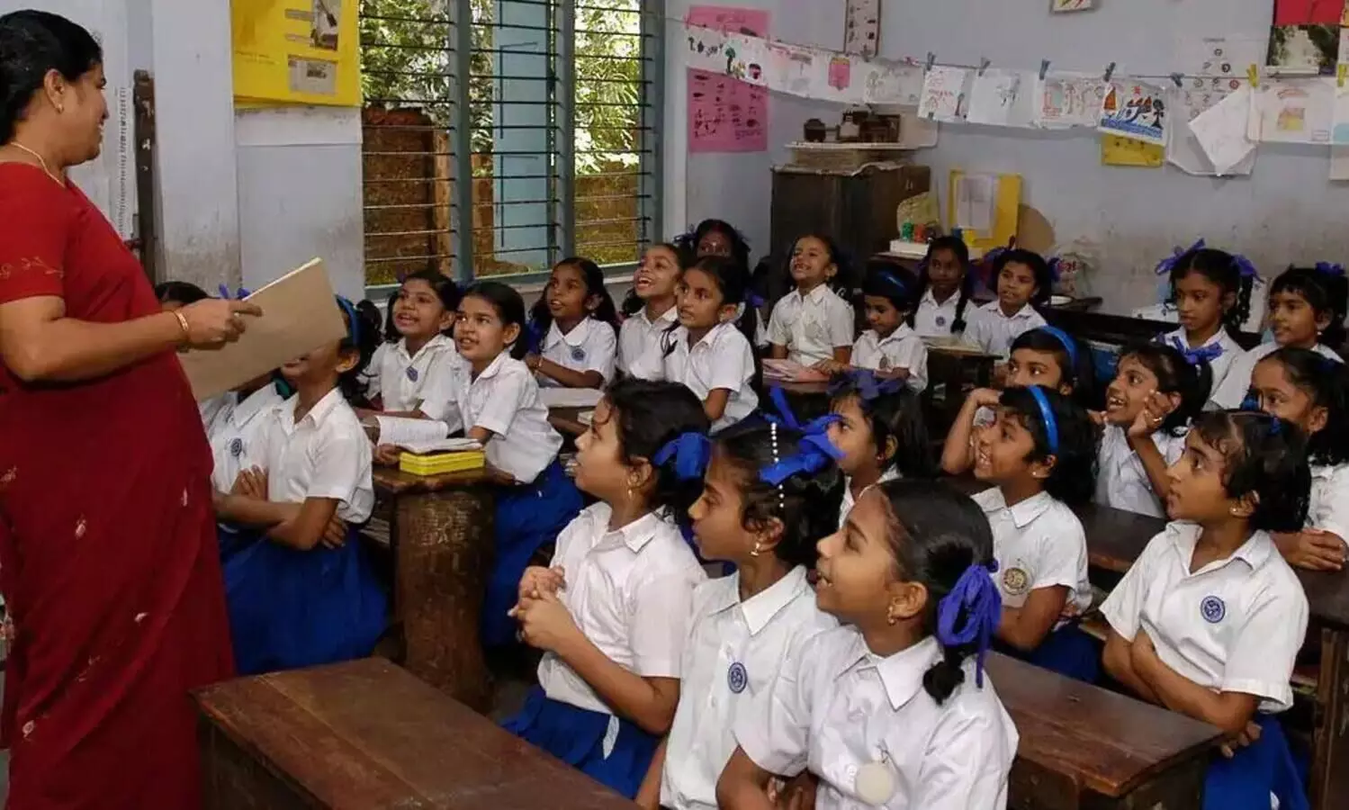 സ്‌കൂളുകളില്‍ 6043 അധിക തസ്തികകള്‍ സൃഷ്ടിക്കുന്നതിന് മന്ത്രിസഭായോഗം അനുമതി നൽകി