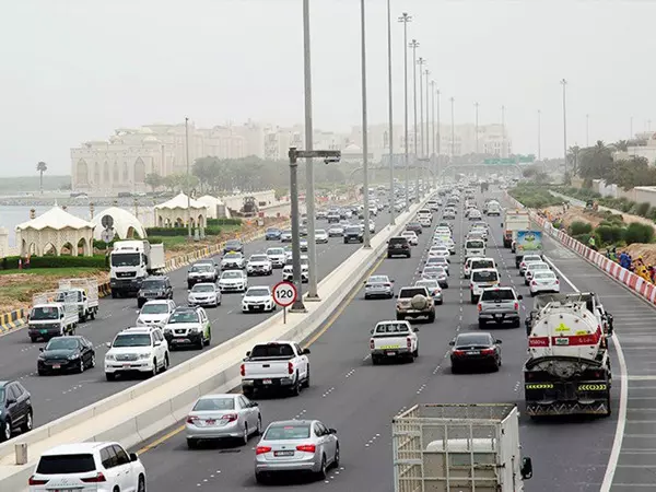 ബലി ​പെരുന്നാൾ;  അബൂദബിയിലും ഷാർജയിലും പാര്‍ക്കിങ് ഫീസ്​ ഒഴിവാക്കി
