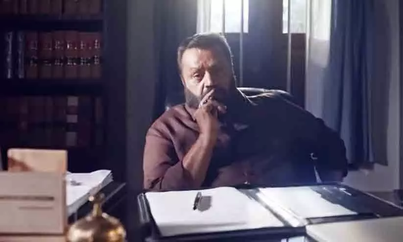 ഇരക്കും വേട്ടക്കാരനുമൊപ്പം! വക്കീൽ വേഷത്തിൽ സുരേഷ് ഗോപി; ‘ജെഎസ്കെ’-ടീസർ ഇരക്കും വേട്ടക്കാരനുമൊപ്പം! വക്കീൽ വേഷത്തിൽ സുരേഷ് ഗോപി; ‘ജെഎസ്കെ’-ടീസർ