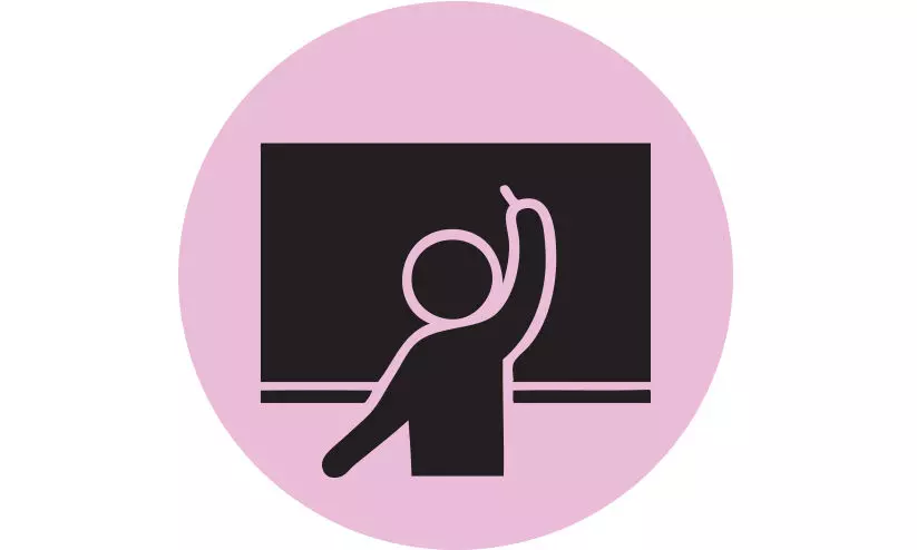 സ്കൂളിലെ കൊഴിഞ്ഞുപോക്ക്; സർക്കാർ ഇടപെടണമെന്ന ആവശ്യം ഉയരുന്നു സ്കൂളിലെ കൊഴിഞ്ഞുപോക്ക്; സർക്കാർ ഇടപെടണമെന്ന ആവശ്യം ഉയരുന്നു