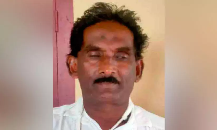 പത്ത് വയസ്സുകാരിക്കെതിരെ ലൈംഗികാതിക്രമം: പ്രതിക്ക് 10 വർഷം തടവും കാൽ ലക്ഷം പിഴയും പത്ത് വയസ്സുകാരിക്കെതിരെ ലൈംഗികാതിക്രമം: പ്രതിക്ക് 10 വർഷം തടവും കാൽ ലക്ഷം പിഴയും