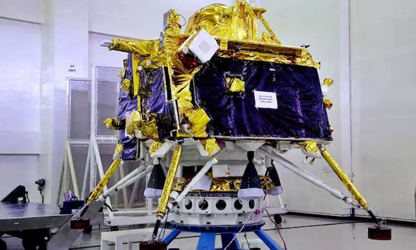 ചന്ദ്രയാൻ-3 ജൂലൈ പകുതിയോടെ വിക്ഷേപിക്കുമെന്ന് ഐ.എസ്.ആർ.ഒ ചന്ദ്രയാൻ-3 ജൂലൈ പകുതിയോടെ വിക്ഷേപിക്കുമെന്ന് ഐ.എസ്.ആർ.ഒ