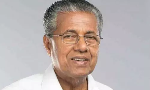 pinarayi vijayan 8977