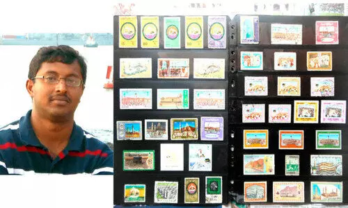 ഹ​ജ്ജി​ന്‍റെ സ്റ്റാ​മ്പു​ക​ളു​മാ​യി സു​ബൈ​ർ