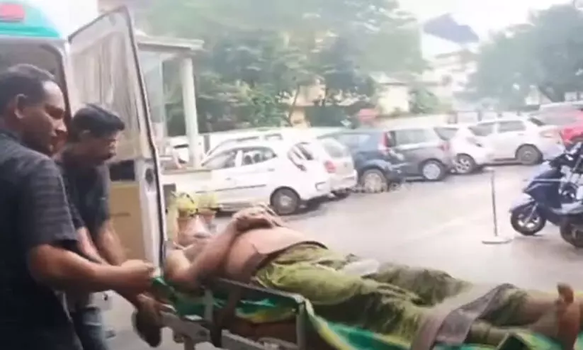 പെരുമ്പാവൂർ മേക്കപ്പാലയിൽ കാട്ടാന ആക്രമണം; വയോധികന് പരിക്ക് പെരുമ്പാവൂർ മേക്കപ്പാലയിൽ കാട്ടാന ആക്രമണം; വയോധികന് പരിക്ക്