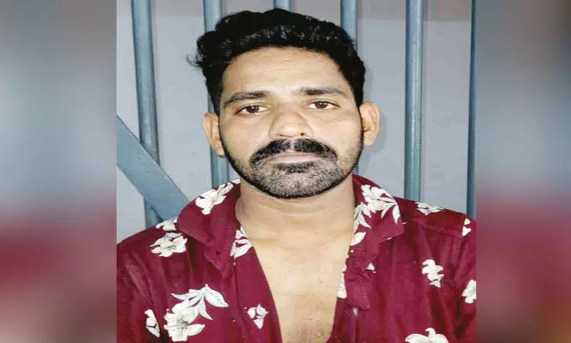 പൊലീസിനെ ആക്രമിച്ച് ബാഗ് തട്ടിയെടുത്ത യുവാവ് പിടിയിൽ പൊലീസിനെ ആക്രമിച്ച് ബാഗ് തട്ടിയെടുത്ത യുവാവ് പിടിയിൽ