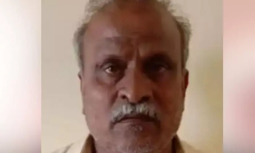 മാതാവിനെ മർദിച്ച മകനെ പിതാവ് പെട്രോൾ ഒഴിച്ച് കത്തിച്ച് കൊന്നു മാതാവിനെ മർദിച്ച മകനെ പിതാവ് പെട്രോൾ ഒഴിച്ച് കത്തിച്ച് കൊന്നു