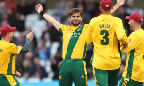 ആദ്യ ഓവറിൽ നാലു വിക്കറ്റ്; ക്രിക്കറ്റ് ലോകത്തെ ഞെട്ടിച്ച് ഷഹീൻ അഫ്രീദി; ട്വന്‍റി20യിൽ റെക്കോഡ് -വിഡിയോ