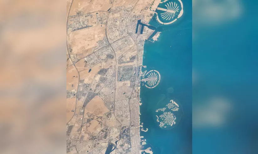 ദു​ബൈ​യു​ടെ ആ​കാ​ശ​ചി​ത്രം പ​ങ്കു​വെ​ച്ച്​ അ​ൽ നി​യാ​ദി