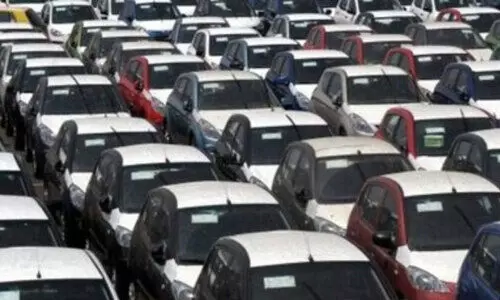 വാ​ഹ​ന വി​ൽ​പ​ന കു​റ​ഞ്ഞു: യൂ​സ്ഡ് കാ​ർ വ്യാ​പാ​ര ക​മ്പ​നി​ക​ളും പ്ര​തി​സ​ന്ധി​യി​ൽ