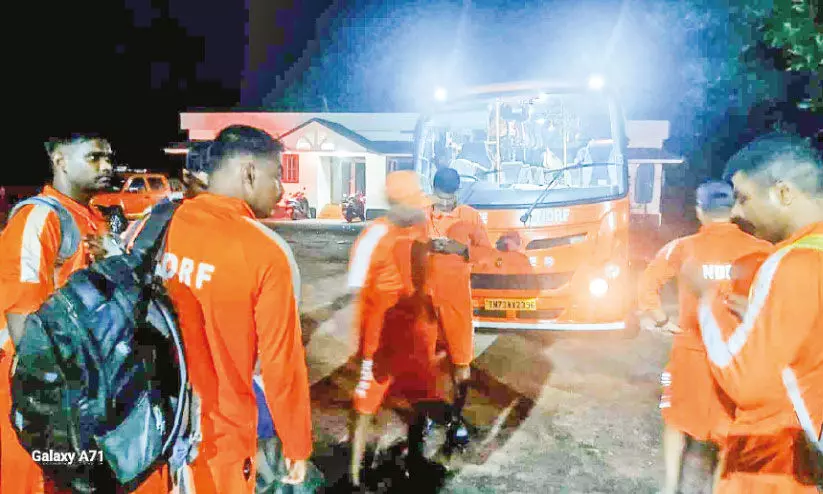 മ​ഴ​ക്കാ​ല മു​ന്നൊ​രു​ക്കം: കേ​ന്ദ്ര ദു​ര​ന്ത നി​വാ​ര​ണ സേ​ന നി​ല​മ്പൂ​രി​ലെ​ത്തി