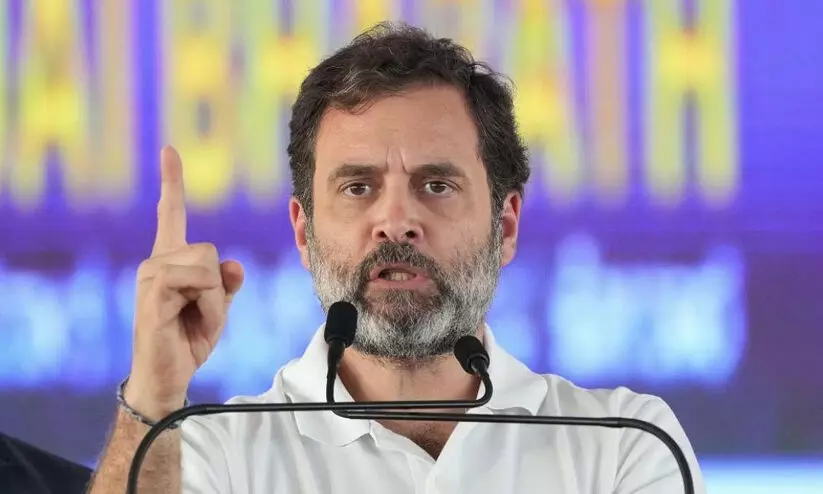 ബി.ആർ.എസ് ബി.ജെ.പിയുടെ ബി ടീമെന്ന് രാഹുൽ; പാവങ്ങൾക്ക് വേണ്ടിയുള്ള പാർട്ടിയെന്ന് തിരുത്തി ബി.ആർ.എസ് ബി.ആർ.എസ് ബി.ജെ.പിയുടെ ബി ടീമെന്ന് രാഹുൽ; പാവങ്ങൾക്ക് വേണ്ടിയുള്ള പാർട്ടിയെന്ന് തിരുത്തി ബി.ആർ.എസ്