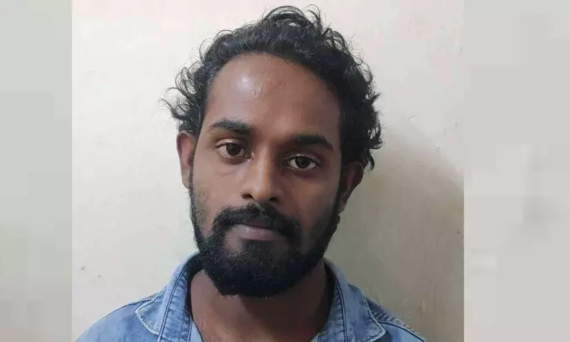 അഞ്ചു വയസ്സുകാരിയെ പീഡിപ്പിച്ച കേസിൽ പ്രതിക്ക് 45 വർഷം കഠിന തടവും രണ്ടര ലക്ഷം രൂപ പിഴയും അഞ്ചു വയസ്സുകാരിയെ പീഡിപ്പിച്ച കേസിൽ പ്രതിക്ക് 45 വർഷം കഠിന തടവും രണ്ടര ലക്ഷം രൂപ പിഴയും