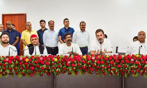 എന്.സി.പിയിലെ പിളര്പ്പിന് പിന്നാലെ പ്രതിപക്ഷ പാർട്ടികളുടെ രണ്ടാമത്തെ യോഗം മാറ്റിവെച്ചു എന്.സി.പിയിലെ പിളര്പ്പിന് പിന്നാലെ പ്രതിപക്ഷ പാർട്ടികളുടെ രണ്ടാമത്തെ യോഗം മാറ്റിവെച്ചു