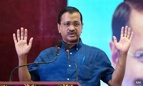 250 വർഷം കൊണ്ട് ബ്രിട്ടീഷുകാർ കൊള്ളടയിച്ചതിനേക്കാൾ ഒമ്പത് വർഷം കൊണ്ട് മോദി സർക്കാർ കൊള്ളയടിച്ചു - അരവിന്ദ് കെജ്രിവാൾ