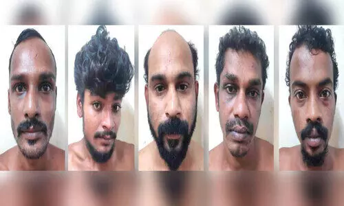 വീ​ടു​ക​യ​റി ആ​ക്ര​മ​ണം: അ​ഞ്ചു​പേ​ർ അ​റ​സ്റ്റി​ൽ