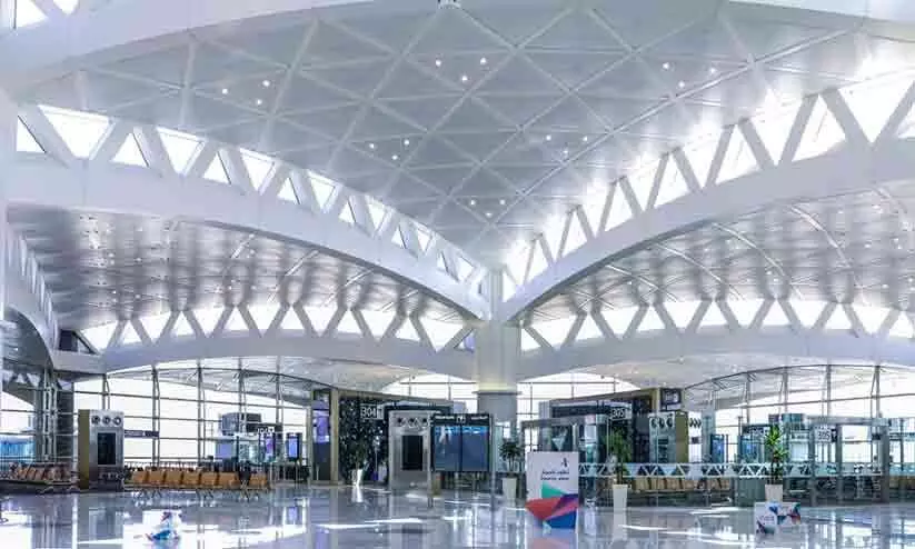 റിയാദ്​ വിമാനത്താവളത്തിൽ പാർക്കിങ്​ ഫീസ്​ ഉയർത്തി; മണിക്കൂറിന്​ 10 റിയാൽ