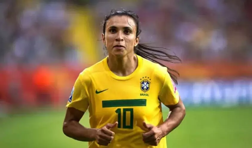 ബ്രസീലിയൻ സൂപ്പർതാരം മാർത്ത കളി മതിയാക്കുന്നു