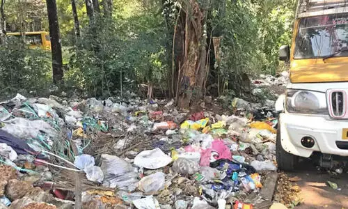 മാലിന്യം തള്ളല്‍: കൊച്ചിയിൽ മൂന്ന് കേസുകള്‍ കൂടി രജിസ്റ്റര്‍ ചെയ്തു