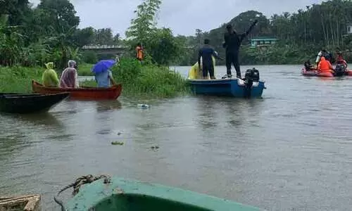 കൊടിയത്തൂർ തെയ്യത്തും കടവിൽ ഒരാൾ ഒഴുക്കിൽപെട്ടു