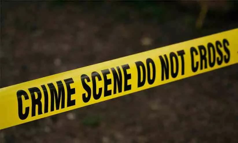 ബംഗാളിൽ 17കാരനായ തൃണമൂൽ പ്രവർത്തകനെ ബോംബെറിഞ്ഞ് കൊലപ്പെടുത്തി ബംഗാളിൽ 17കാരനായ തൃണമൂൽ പ്രവർത്തകനെ ബോംബെറിഞ്ഞ് കൊലപ്പെടുത്തി