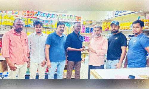 കെ.​എം.​സി.​സി അം​ഗ​ത്വ കാ​ര്‍ഡ് വി​ത​ര​ണം