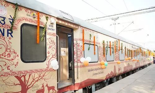 തീർഥാടന കേന്ദ്രങ്ങളിലേക്ക് കേരളത്തിൽനിന്ന് പ്രത്യേക ടൂറിസ്റ്റ് ട്രെയിനുമായി ഐ.ആർ.സി.ടി.സി