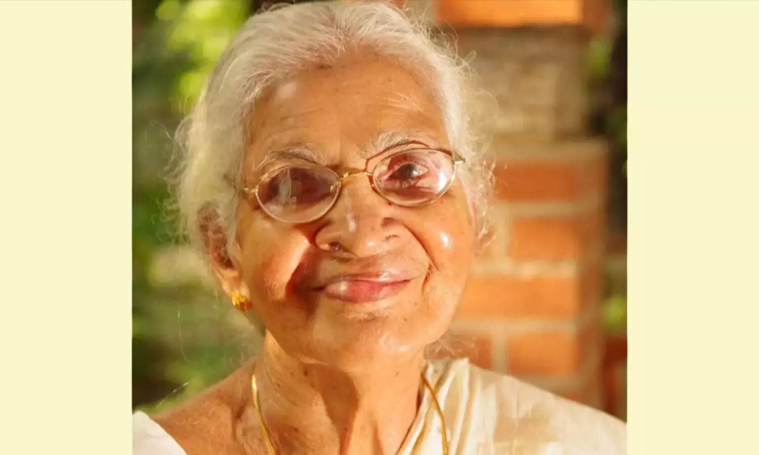 എഴുത്തുകാരി ദേവകി നിലയങ്ങോട് അന്തരിച്ചു