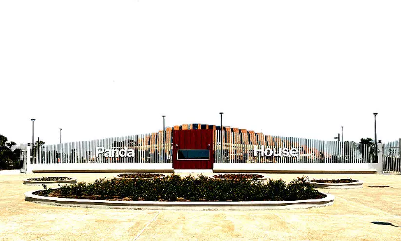 ഏവർക്കും പ്രിയങ്കരരായ സുഹൈലും തുറായയും ഏവർക്കും പ്രിയങ്കരരായ സുഹൈലും തുറായയും