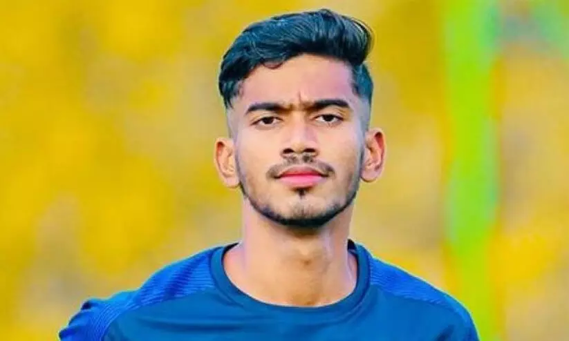 അർജന്റീനക്കായി കോടികൾ ചെലവാക്കുന്നതിനു പകരം ഇവിടെ പരിശീലന ഗ്രൗണ്ടുകൾ നിർമിക്കൂ -ഇന്ത്യൻ താരം ആഷിഖ് കുരുണിയൻ അർജന്റീനക്കായി കോടികൾ ചെലവാക്കുന്നതിനു പകരം ഇവിടെ പരിശീലന ഗ്രൗണ്ടുകൾ നിർമിക്കൂ -ഇന്ത്യൻ താരം ആഷിഖ് കുരുണിയൻ