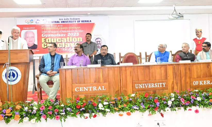 ഭാരതീയ സംസ്കാരമാണ് പുതിയ വിദ്യാഭ്യാസ നയത്തിന്റെ അടിത്തറ -ഗവർണർ ഭാരതീയ സംസ്കാരമാണ് പുതിയ വിദ്യാഭ്യാസ നയത്തിന്റെ അടിത്തറ -ഗവർണർ