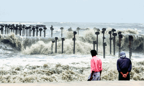 മഴയിൽ കുതിർന്ന്​ ആലപ്പുഴ ജില്ല; പെയ്തിറങ്ങി ദുരിതവും
