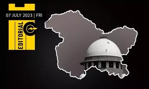 ജ​മ്മു-​ക​ശ്മീ​ർ കേ​സ്​ കോ​ട​തി​യി​ലെ​ത്തു​മ്പോ​ൾ