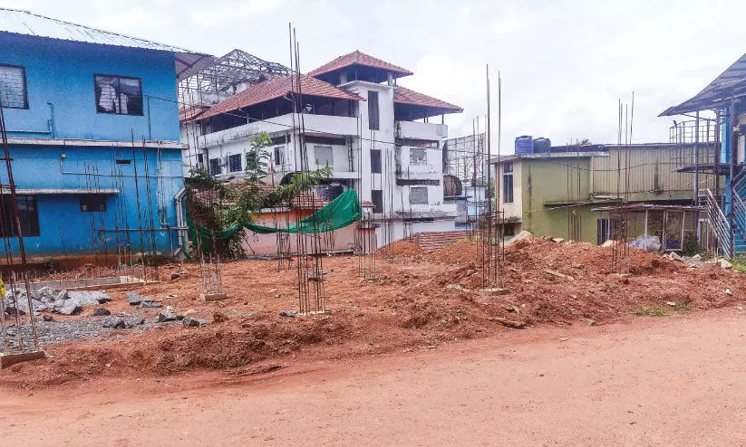 പെരിന്തൽമണ്ണ ജില്ല ആശുപത്രി: ദുരിതാവസ്ഥ മന്ത്രിയെ ബോധ്യപ്പെടുത്തും പെരിന്തൽമണ്ണ ജില്ല ആശുപത്രി: ദുരിതാവസ്ഥ മന്ത്രിയെ ബോധ്യപ്പെടുത്തും