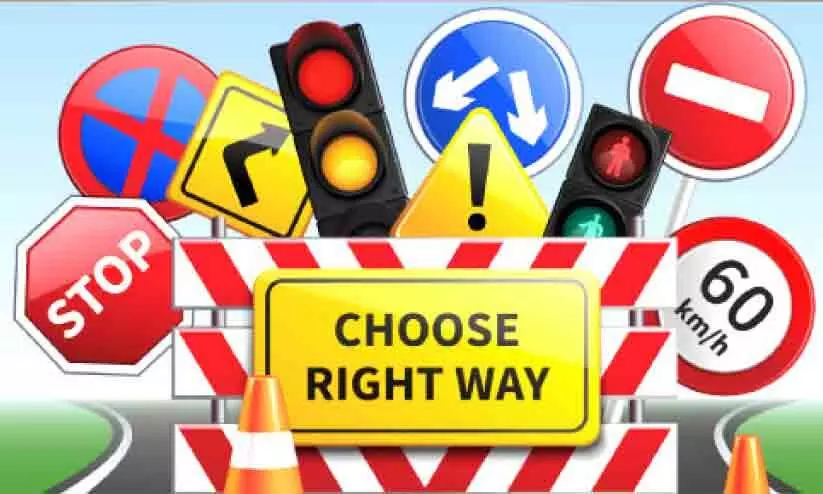 ഭേ​ദ​ഗ​തി വ​രു​ത്തി​യ ട്രാ​ഫി​ക്​ നി​യ​മം പ്രാ​ബ​ല്യ​ത്തി​ൽ