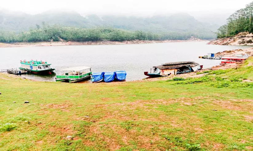 തോരാതെ മഴ;   തീരാതെ ദുരിതം