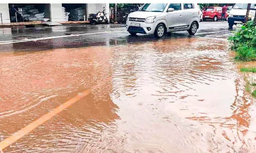 കോടികൾ ചെലവിട്ടിട്ടും അടൂരിൽ വെള്ളക്കെട്ട്