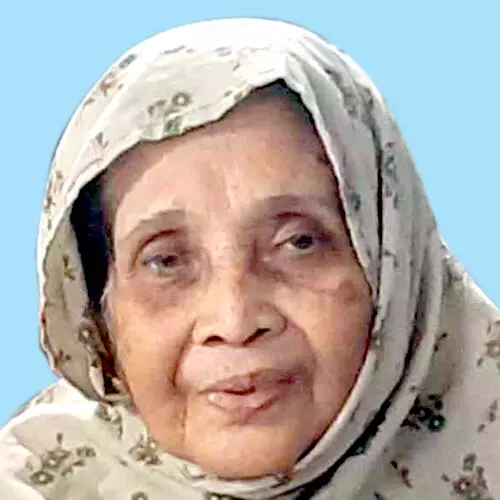 ആ​മി​ന ഉ​മ്മ