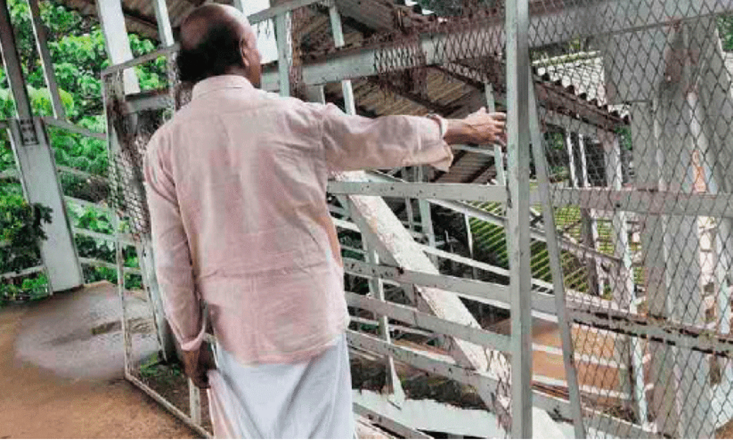Kottikulam railway footbridge