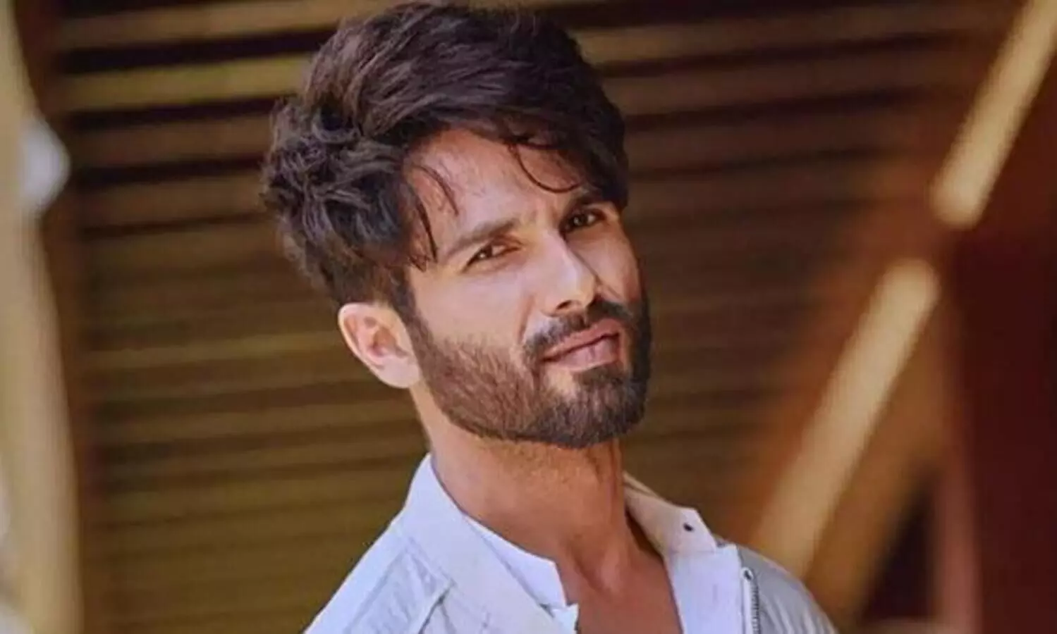 Shahid Kapoor says he was ‘destroyed’ after pictures of him kissing his then-girlfriend Kareena Kapoor surfaced online