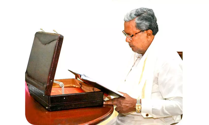 സിദ്ധുവിന്റെ രാഷ്ട്രീയ ബജറ്റ്