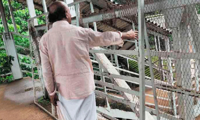 Kottikulam railway footbridge