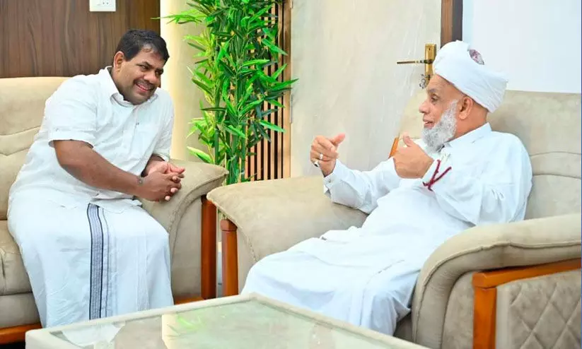 ജിഫ്രി തങ്ങളെ സന്ദർശിച്ച് റസാഖ് പാലേരി നയിക്കുന്ന ഒന്നിപ്പിന് കോഴിക്കോട് തുടക്കം