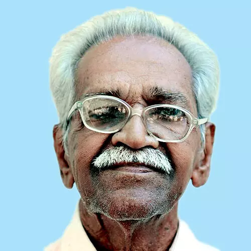 കൃ​ഷ്ണ​ൻ​കു​ട്ടിഎ​ഴു​ത്ത​ച്ഛ​ൻ