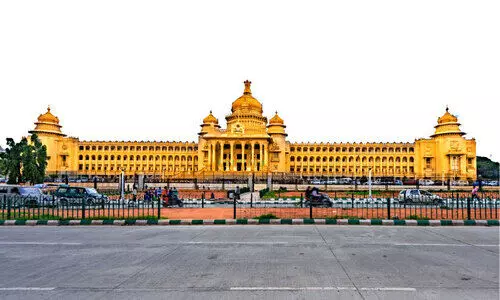ദേ​ശീ​യ വി​ദ്യാ​ഭ്യാ​സ​ന​യം ന​ട​പ്പാ​ക്കി​ല്ല,   ക​ർ​ണാ​ട​ക​ക്ക് സ്വ​ന്തം ന​യം​വ​രും