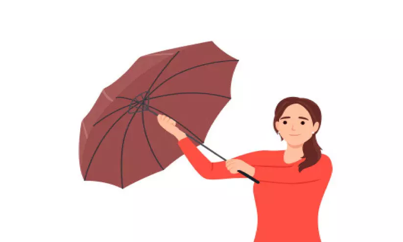 വെള്ളത്തിൽ മുങ്ങിയിട്ടും... മഴ കുറവാ.. വെള്ളത്തിൽ മുങ്ങിയിട്ടും... മഴ കുറവാ..