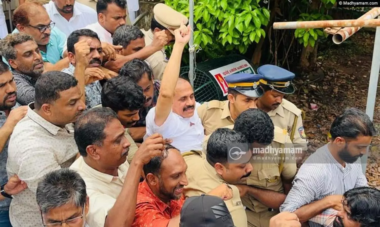 മുസ്‌ലിം ലീഗ് താലൂക്ക് ഓഫിസ് ഉപരോധത്തിൽ സംഘർഷം; ടി.വി ഇബ്രാഹിം എം.എൽ.എ കസ്റ്റഡിയിൽ
