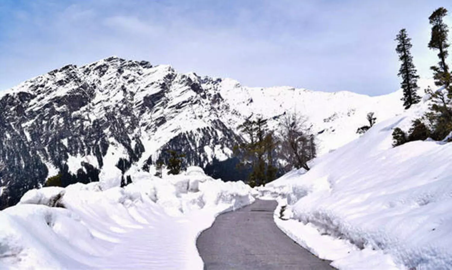 മണാലിയില്‍ കുടുങ്ങിയ ഹൗസ് സര്‍ജന്‍മാര്‍ സുരക്ഷിതര്‍